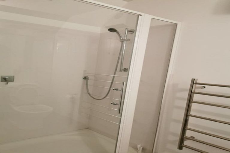 Photo of property in 65 Saddleback Grove, Karori, Wellington, 6012