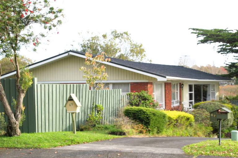 Photo of property in 69 Evelyn Road, Cockle Bay, Auckland, 2014