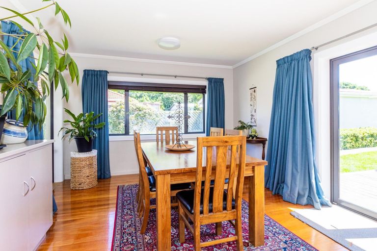 Photo of property in 3 Price Street, Waimate, 7924