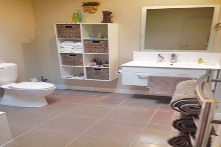 Photo of property in 151 Navigation Drive, Whitby, Porirua, 5024