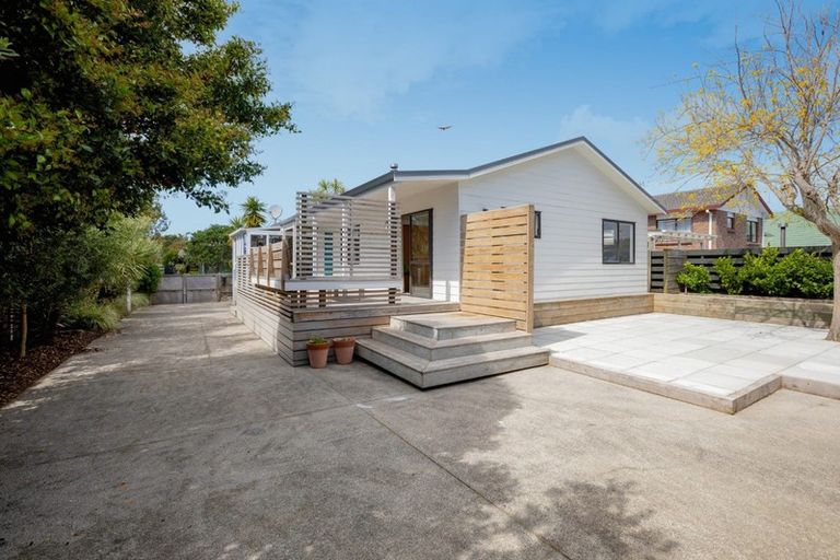 Photo of property in 2 Hartford Avenue, Papamoa Beach, Papamoa, 3118