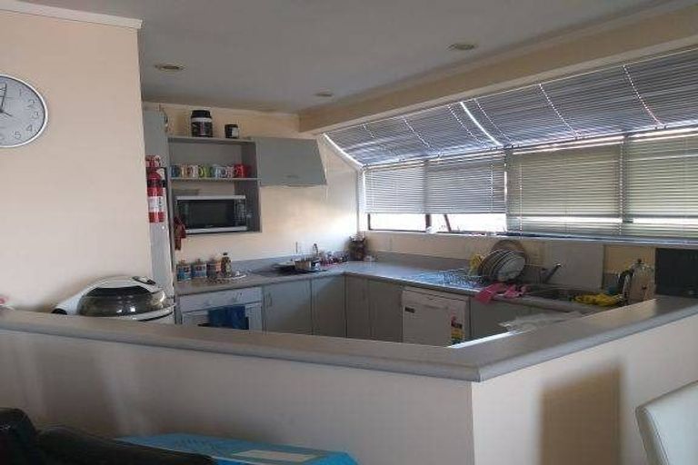 Photo of property in 1/1 Takutai Avenue, Bucklands Beach, Auckland, 2012
