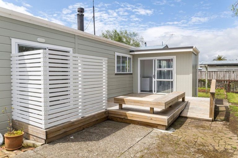 Photo of property in 40 Mcphee Street, Dannevirke, 4930