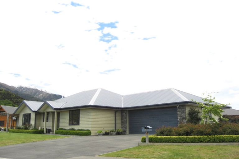 Photo of property in 8 Grantham Drive, Hanmer Springs, 7334