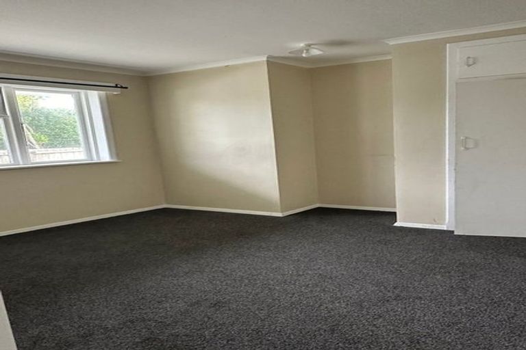 Photo of property in 9 Foster Street, Taita, Lower Hutt, 5011