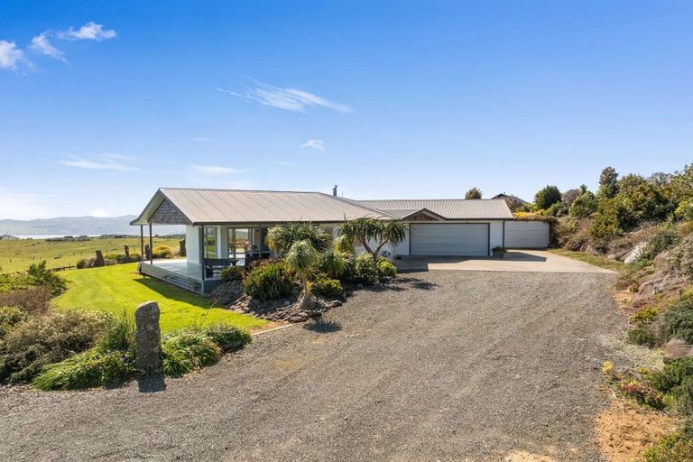 Photo of property in 601 Cable Bay Block Road, Cable Bay, 0420