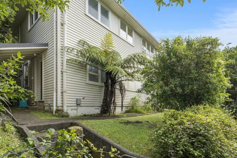 Photo of property in 7 Chequers Way, Crofton Downs, Wellington, 6035