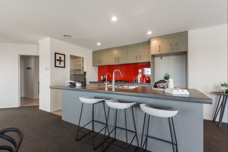 Photo of property in 79 Balrickard Way, Milson, Palmerston North, 4414