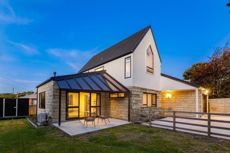 Photo of property in 271 Waterloo Road, Fairfield, Lower Hutt, 5011