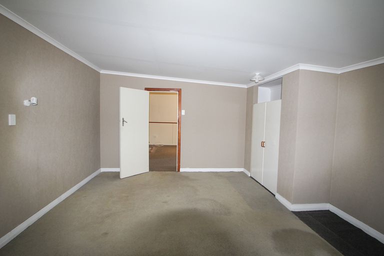 Photo of property in 16 Wellington Street, Enfield, Oamaru, 9491