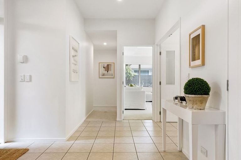 Photo of property in 5 Levinge Lane, Hillmorton, Christchurch, 8024