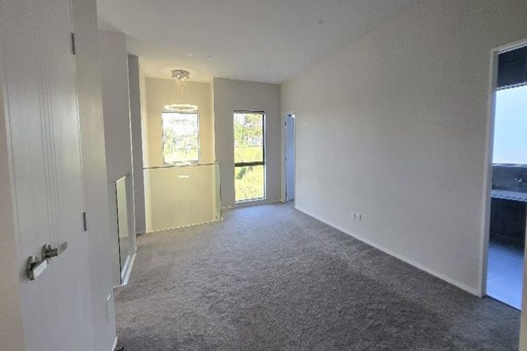 Photo of property in 13 Johns Creek Crescent, Silverdale, 0932