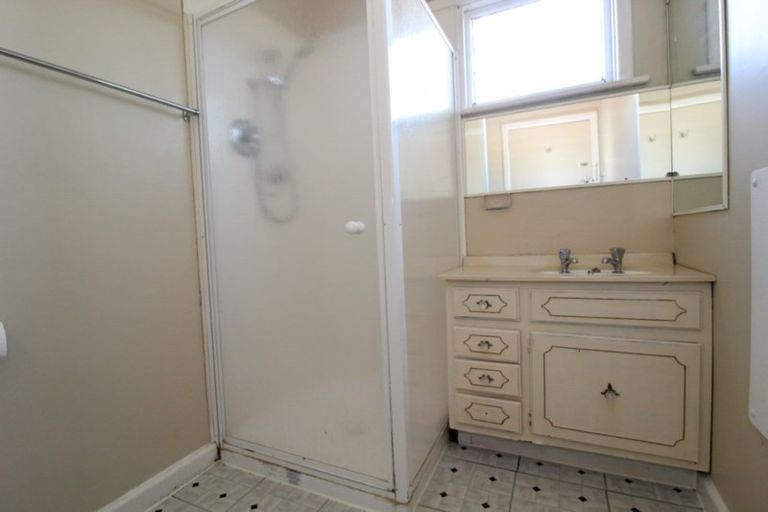 Photo of property in 70 Shearman Street, Waimate, 7924