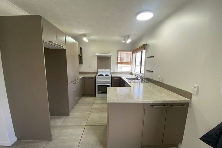Photo of property in 23 Greenstone Place, Clover Park, Auckland, 2019
