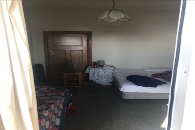 Photo of property in Devonport Apartments, 36/127 Saint Aubyn Street, New Plymouth, 4310