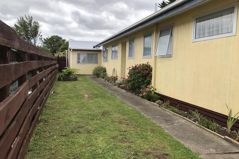 Photo of property in 446b Fergusson Drive, Heretaunga, Upper Hutt, 5018