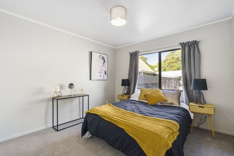 Photo of property in 20 Elizabeth Street, Moera, Lower Hutt, 5010
