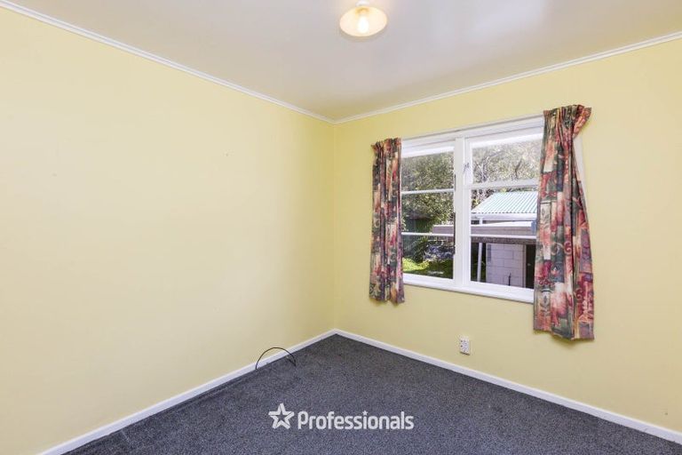 Photo of property in 35 Black Beech Street, Birchville, Upper Hutt, 5018