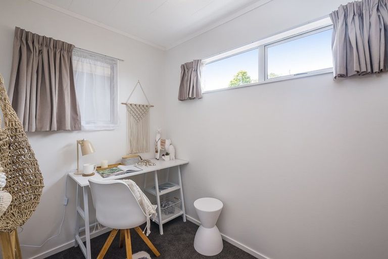 Photo of property in 128a Arawhata Road, Paraparaumu, 5032