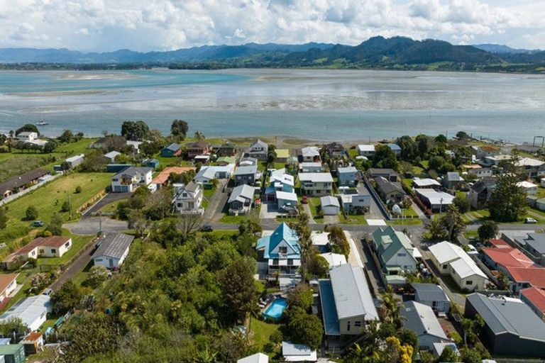 Photo of property in 19 Tatai Road, Bowentown, Katikati, 3177