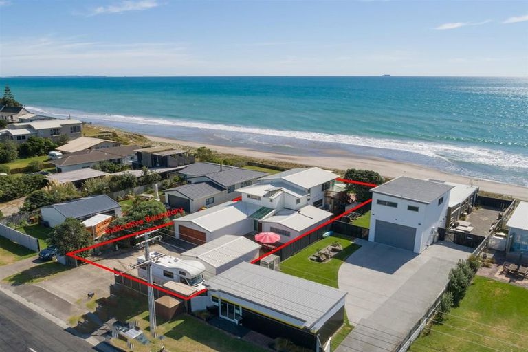 Photo of property in 65 Pukehina Parade, Pukehina, Te Puke, 3189