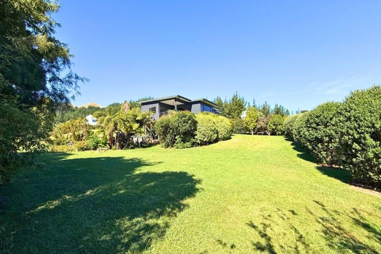 Photo of property in 53 Nyhane Drive, Ligar Bay, Takaka, 7183
