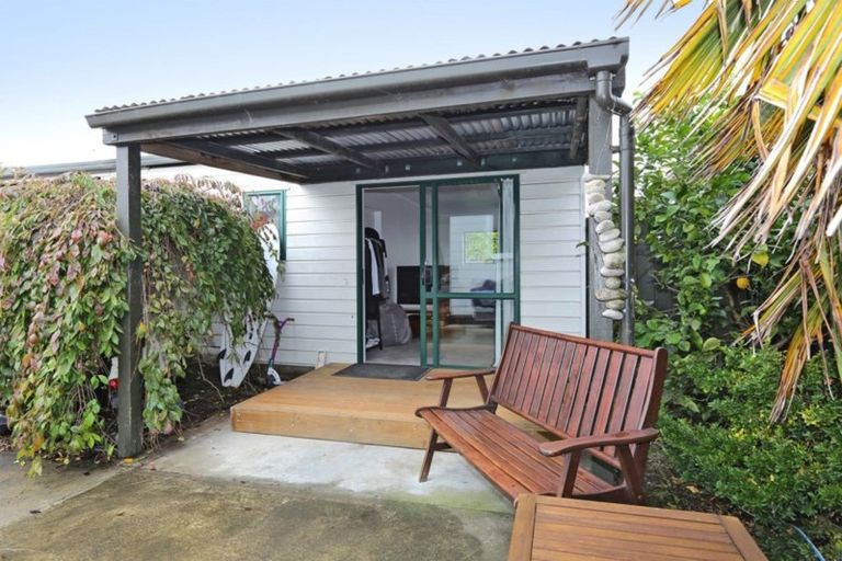 Photo of property in 116 Maddison Street, Akina, Hastings, 4122