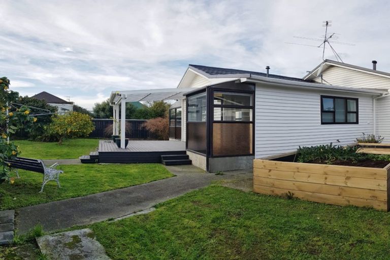 Photo of property in 177 Waiwhetu Road, Waterloo, Lower Hutt, 5011
