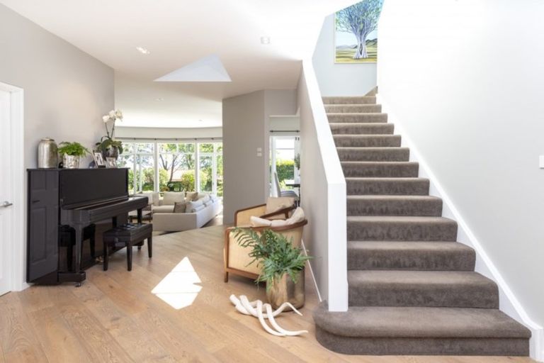 Photo of property in 270 Point View Drive, Dannemora, Auckland, 2016