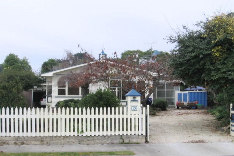 Photo of property in 12 Henderson Crescent, Onekawa, Napier, 4110