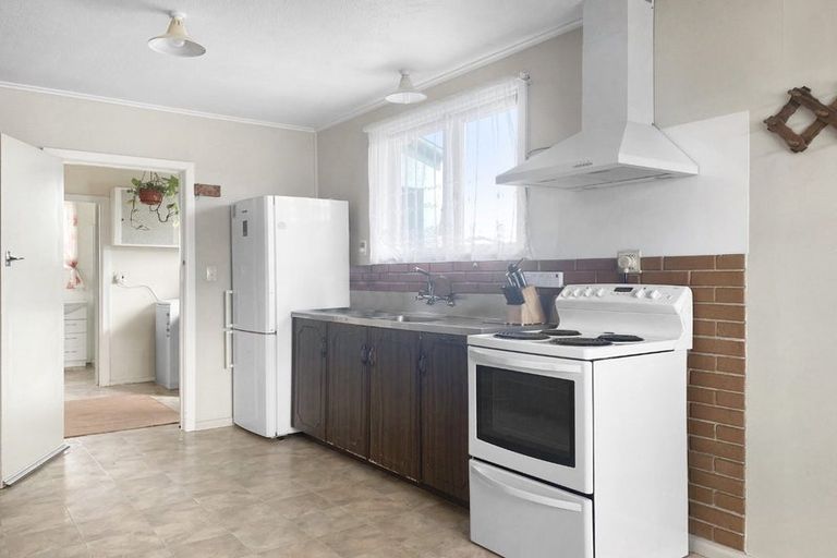 Photo of property in 1209 Norfolk Crescent, Mayfair, Hastings, 4122