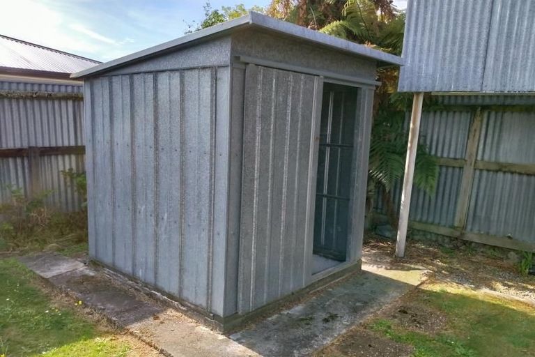 Photo of property in 22 Kings Drive, Levin, 5510