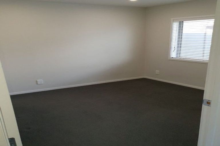 Photo of property in 25c View Road, Henderson, Auckland, 0612