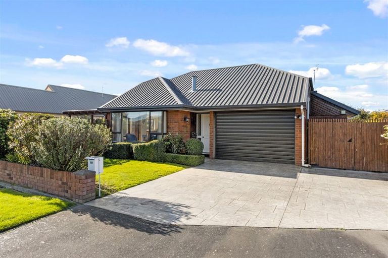 Photo of property in 2/11 Tivoli Place, Bishopdale, Christchurch, 8053