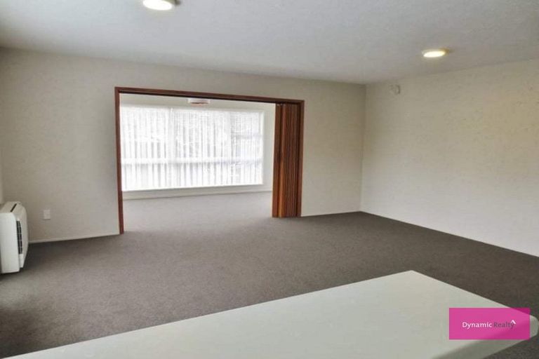 Photo of property in 1/214 Grimseys Road, Redwood, Christchurch, 8051