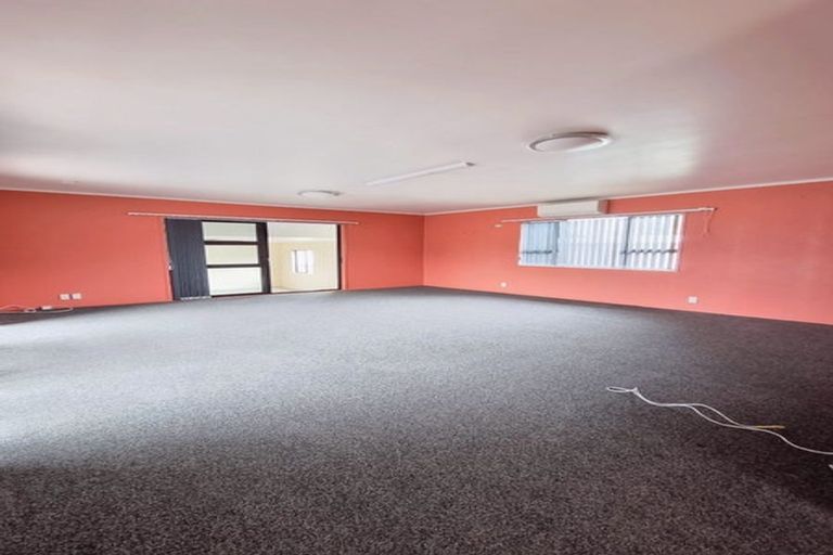 Photo of property in 51 Clevedon Road, Papakura, 2110