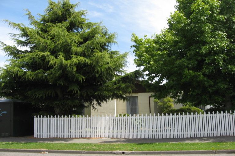 Photo of property in 3 Eglinton Street, Avondale, Christchurch, 8061