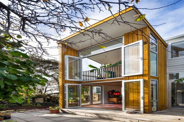 Photo of property in 36 Wright Street, Mount Cook, Wellington, 6021