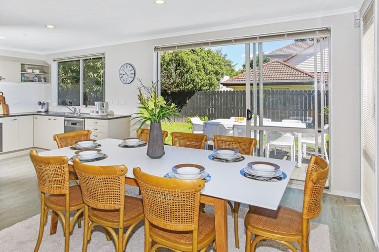 Photo of property in 36 Bruce Pulman Drive, Takanini, 2112