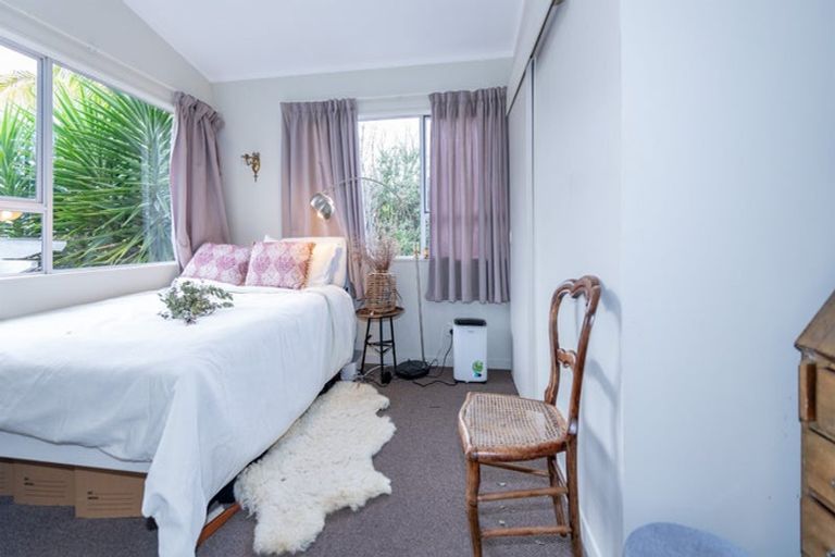 Photo of property in 9 Pinehurst Place, Wattle Downs, Auckland, 2103