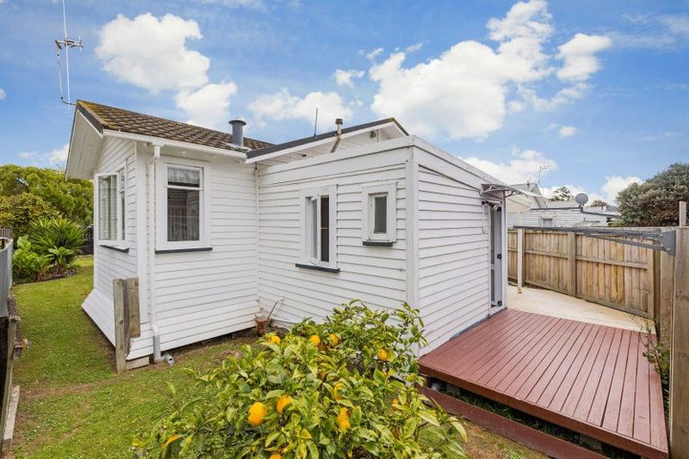 Photo of property in 21a Shamrock Street, Takaro, Palmerston North, 4412