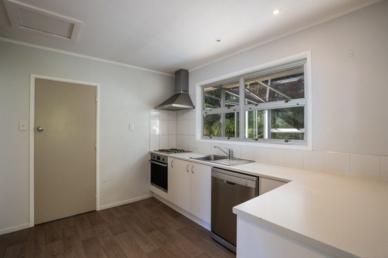 Photo of property in 235 Heta Road, Merrilands, New Plymouth, 4312