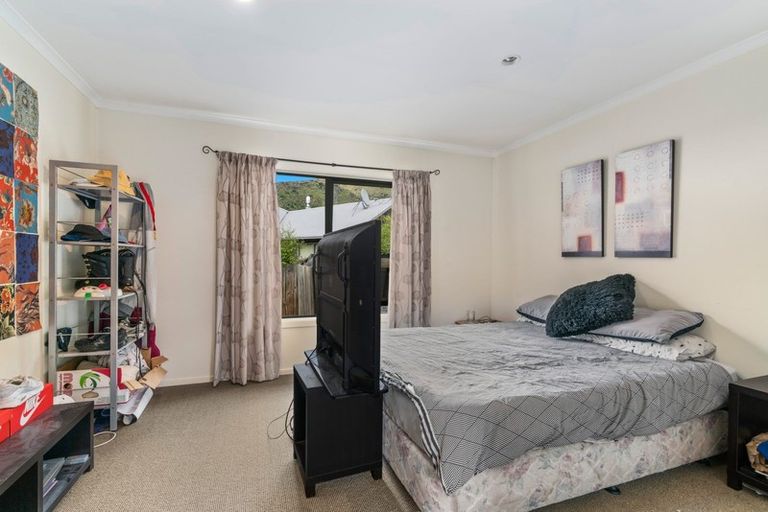 Photo of property in 2 Mathias Terrace, Arthurs Point, Queenstown, 9371