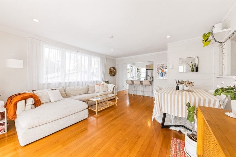 Photo of property in 113 Brightside Road, Stanmore Bay, Whangaparaoa, 0932