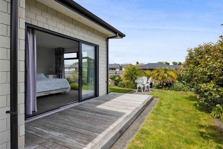 Photo of property in 14 Waitaha Place, Bell Block, New Plymouth, 4312