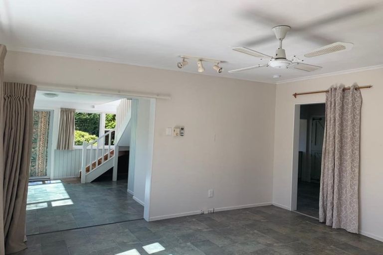 Photo of property in 28 Forest Road, Raumati South, Paraparaumu, 5032