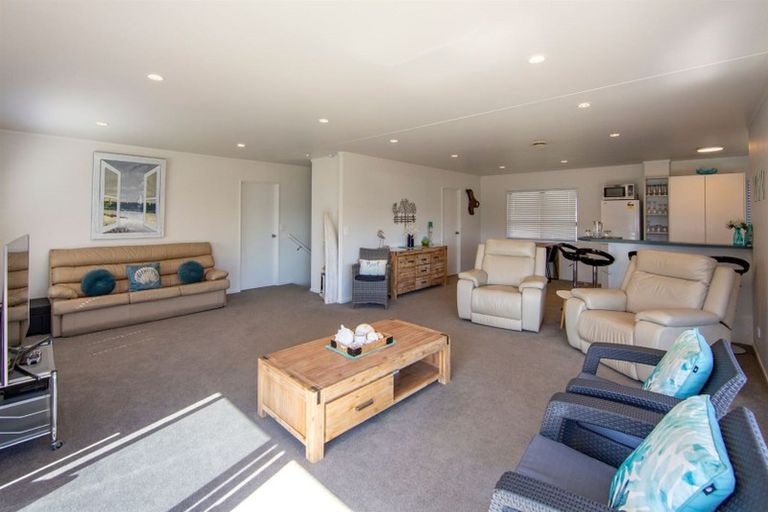 Photo of property in 187 One Tree Point Road, One Tree Point, 0118