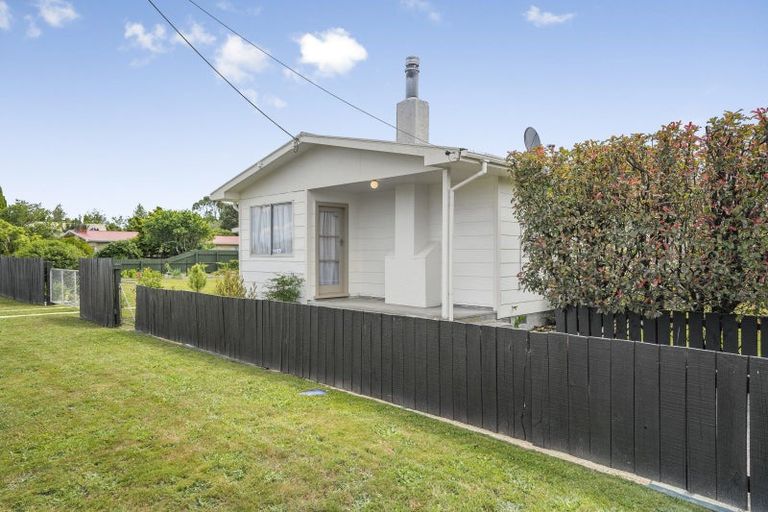 Photo of property in 76 Brandon Street, Featherston, 5710