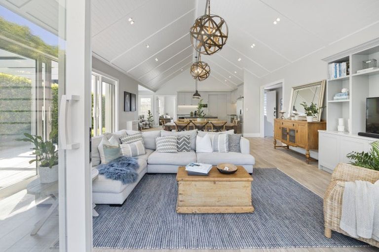 Photo of property in 56 Weatherly Drive, Beachlands, Auckland, 2018