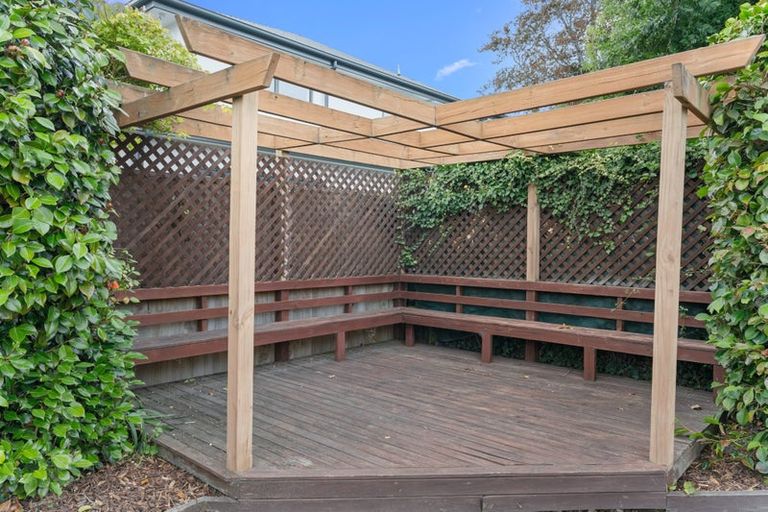 Photo of property in 16 Chepstow Avenue, Fendalton, Christchurch, 8052